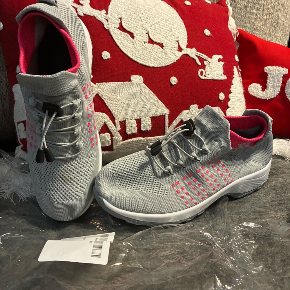 OrthoFit Gray and Pink Women's Sneakers
